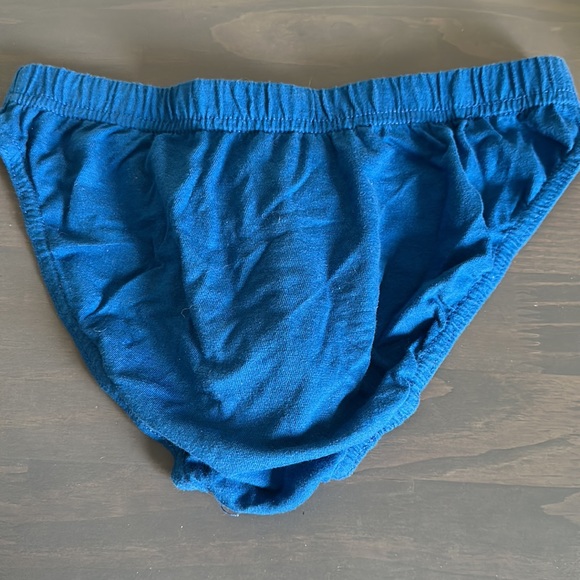 Customized blue brief - Picture 2 of 2